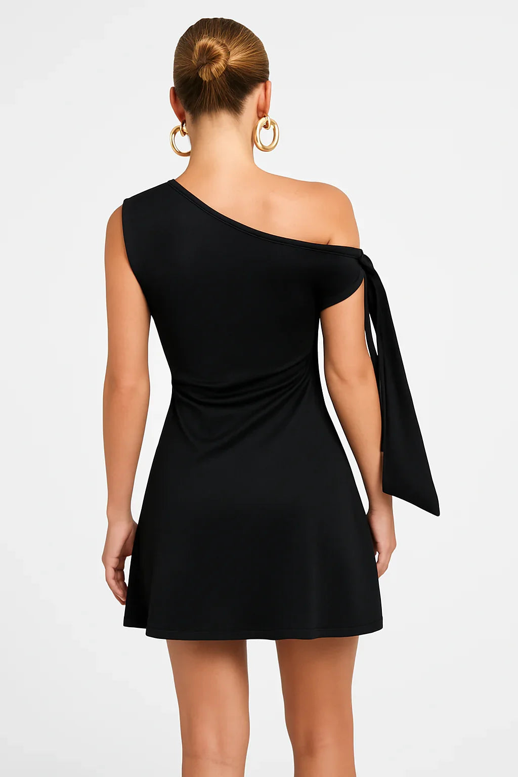 Vestido corto asimétrico